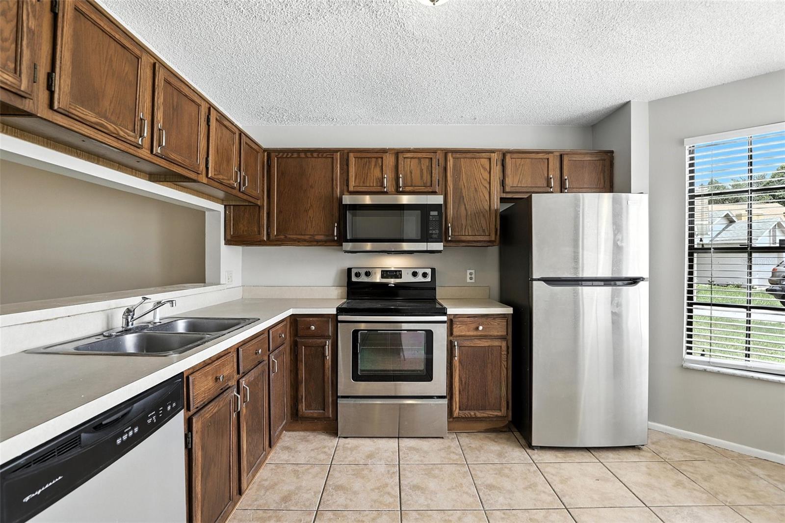 Image 11 of 37 For 7810 Wortham Court