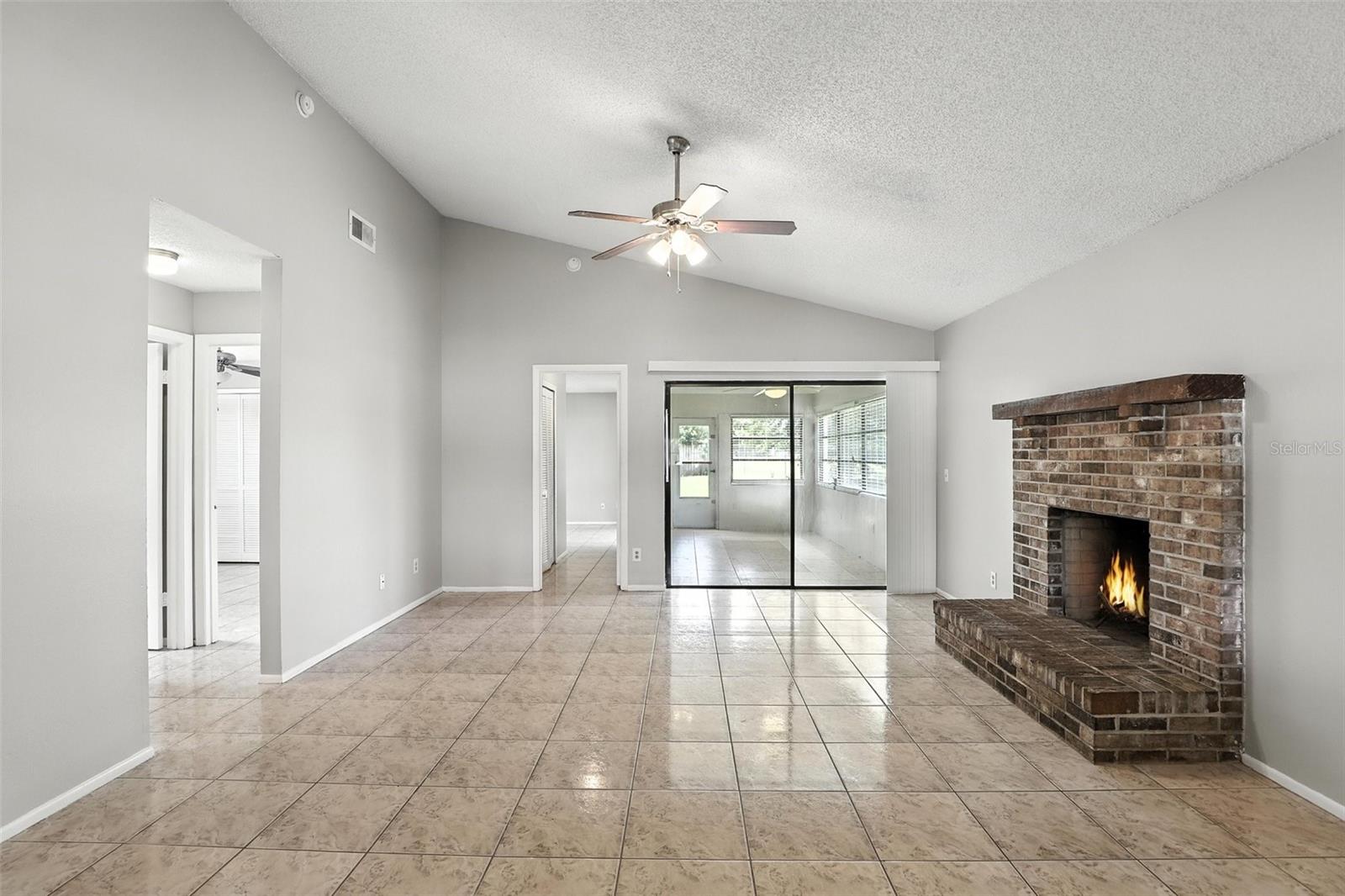 Image 6 of 37 For 7810 Wortham Court