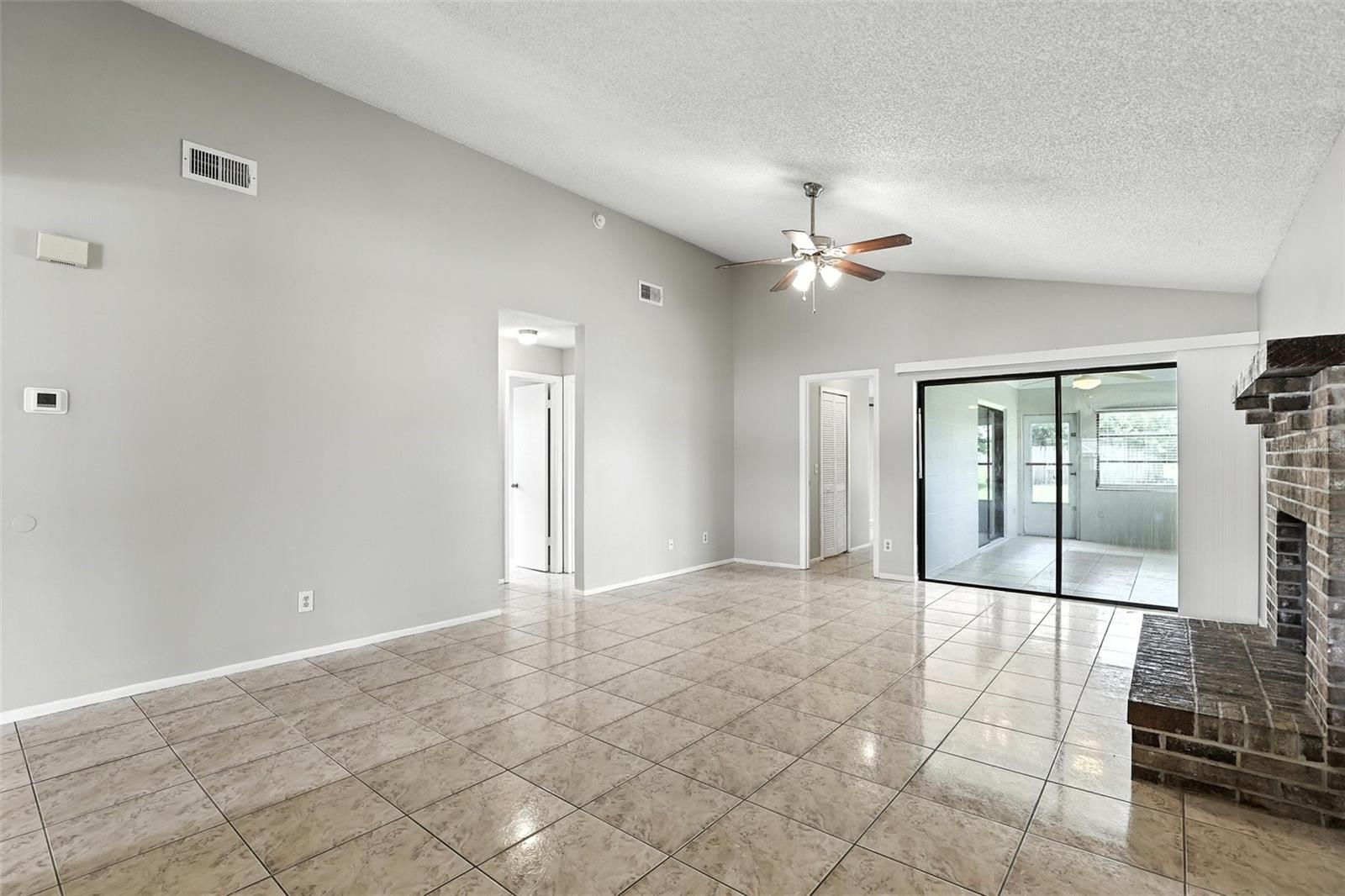 Image 7 of 37 For 7810 Wortham Court