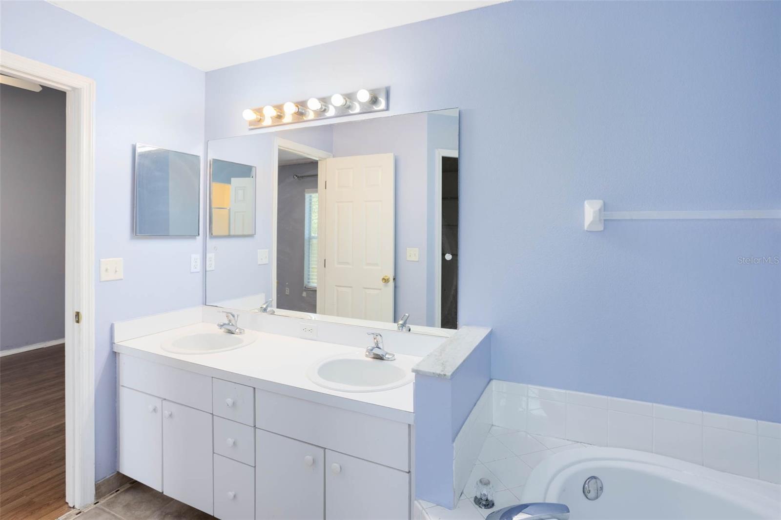 Image 13 of 35 For 1558 Palmstone Drive
