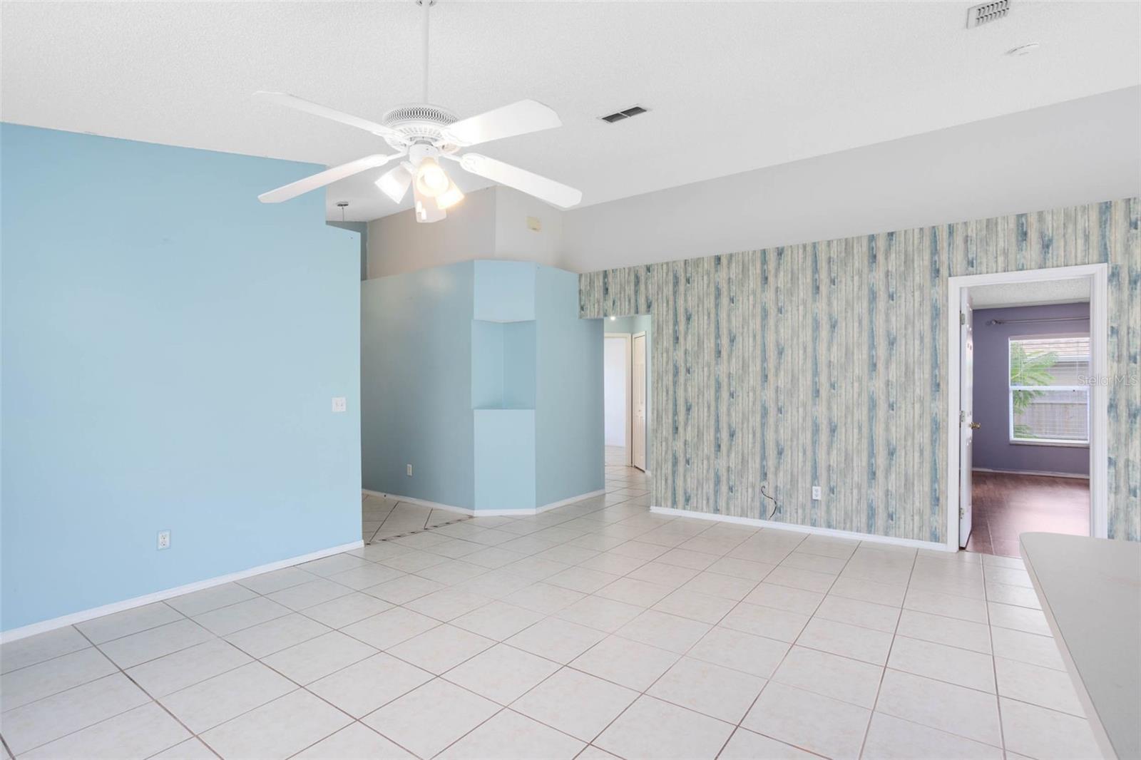 Image 5 of 35 For 1558 Palmstone Drive