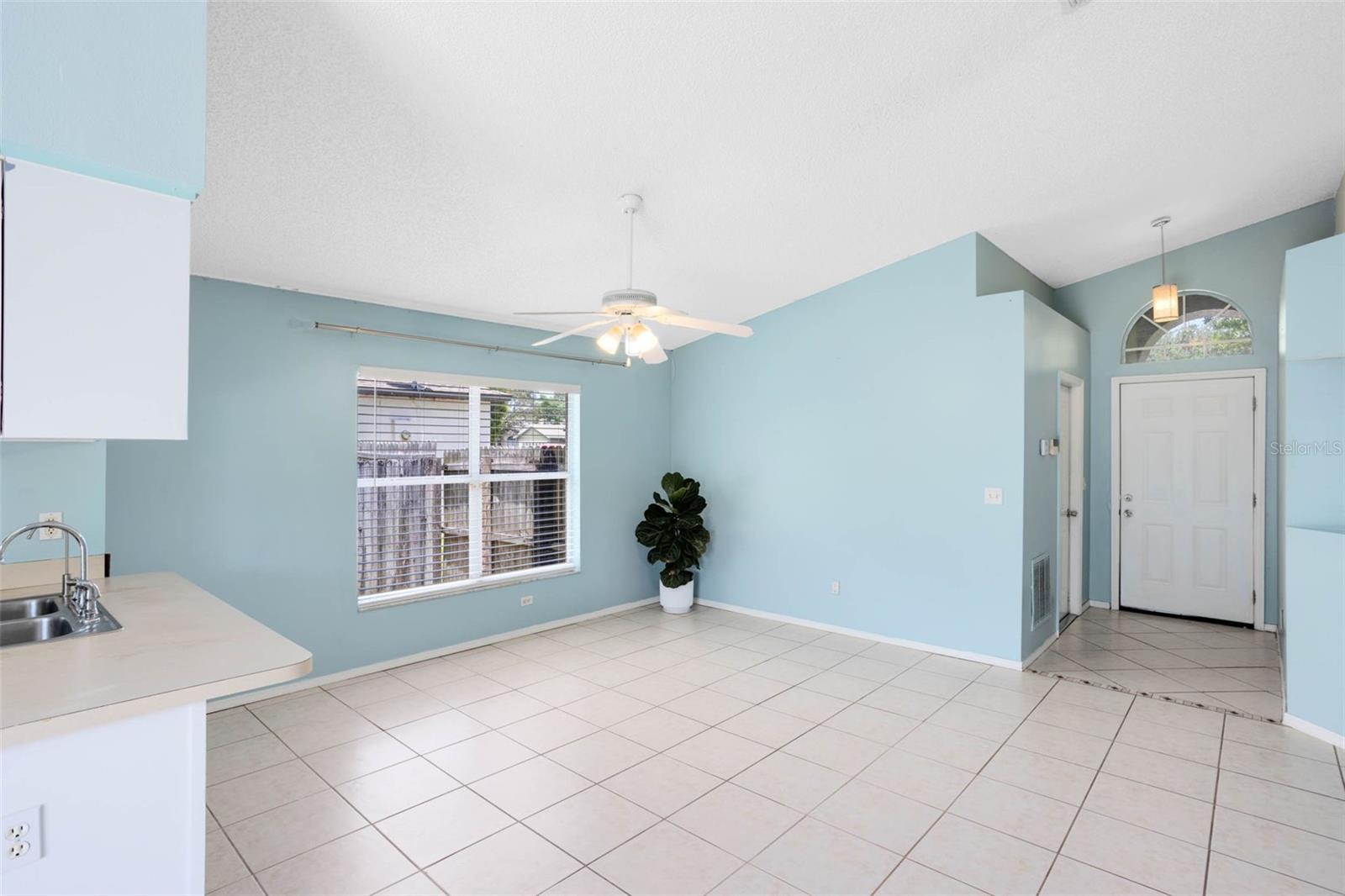 Image 6 of 35 For 1558 Palmstone Drive