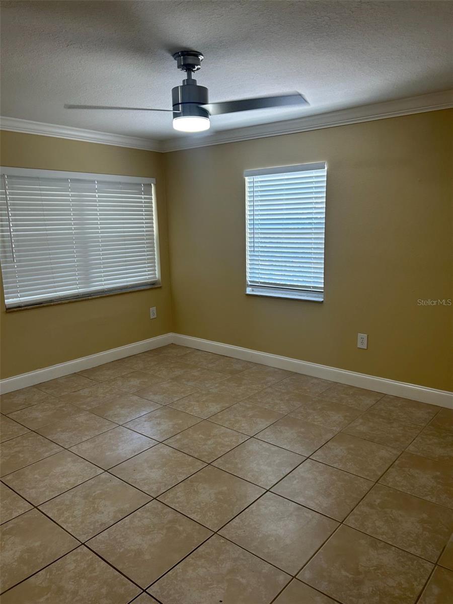 Image 3 of 9 For 5221 Bayshore Boulevard 46