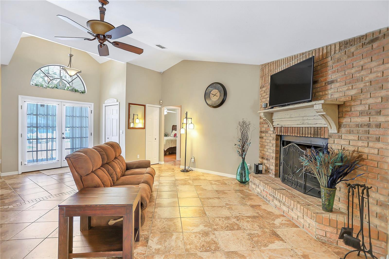 Image 7 of 43 For 205 White Dove Avenue