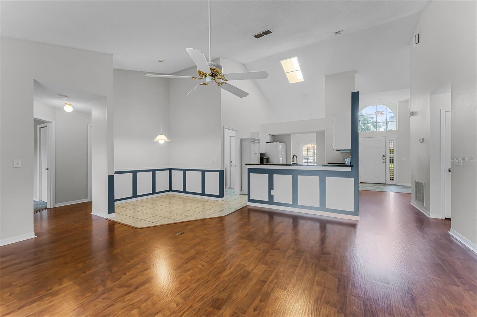 Image 14 of 35 For 1326 Hampshire Place Circle