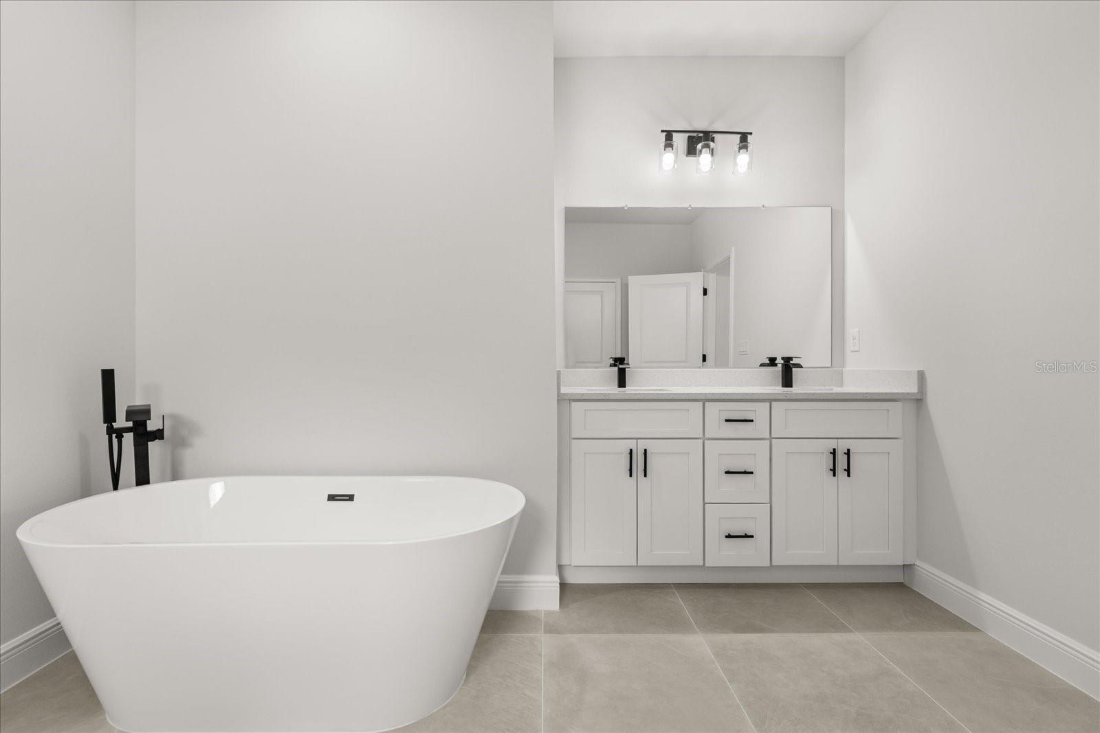 Image 31 of 33 For 1970 160th Place