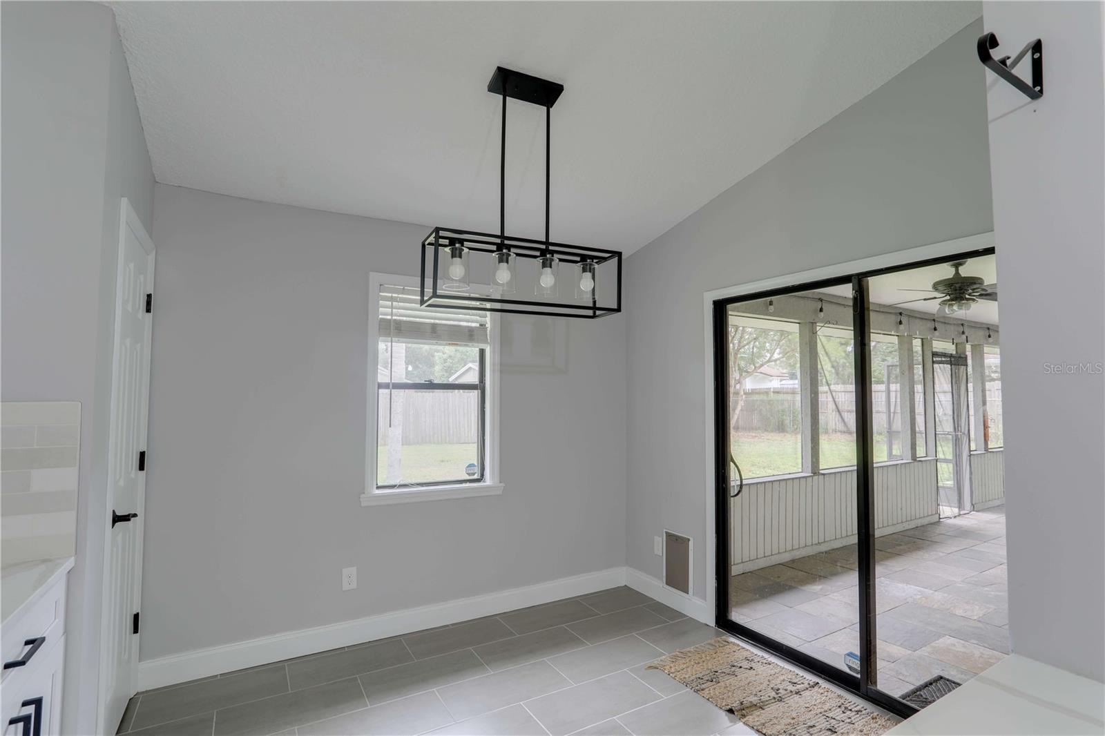 Image 13 of 31 For 1906 Bush Avenue