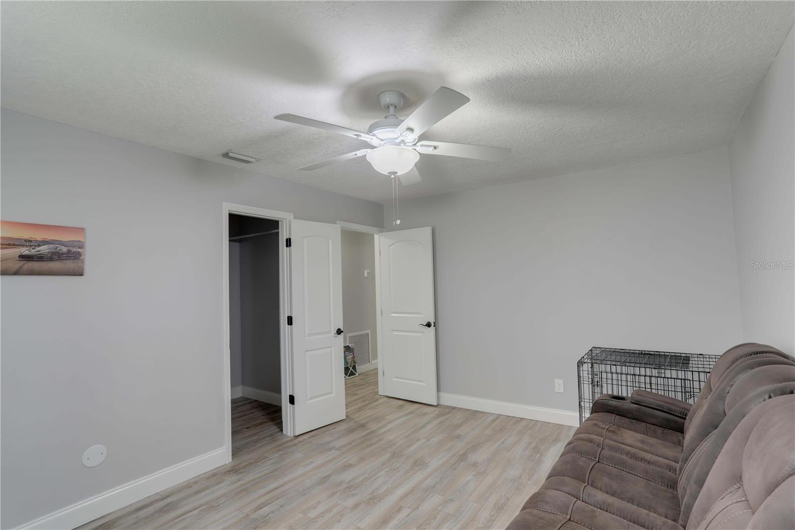 Image 15 of 31 For 1906 Bush Avenue