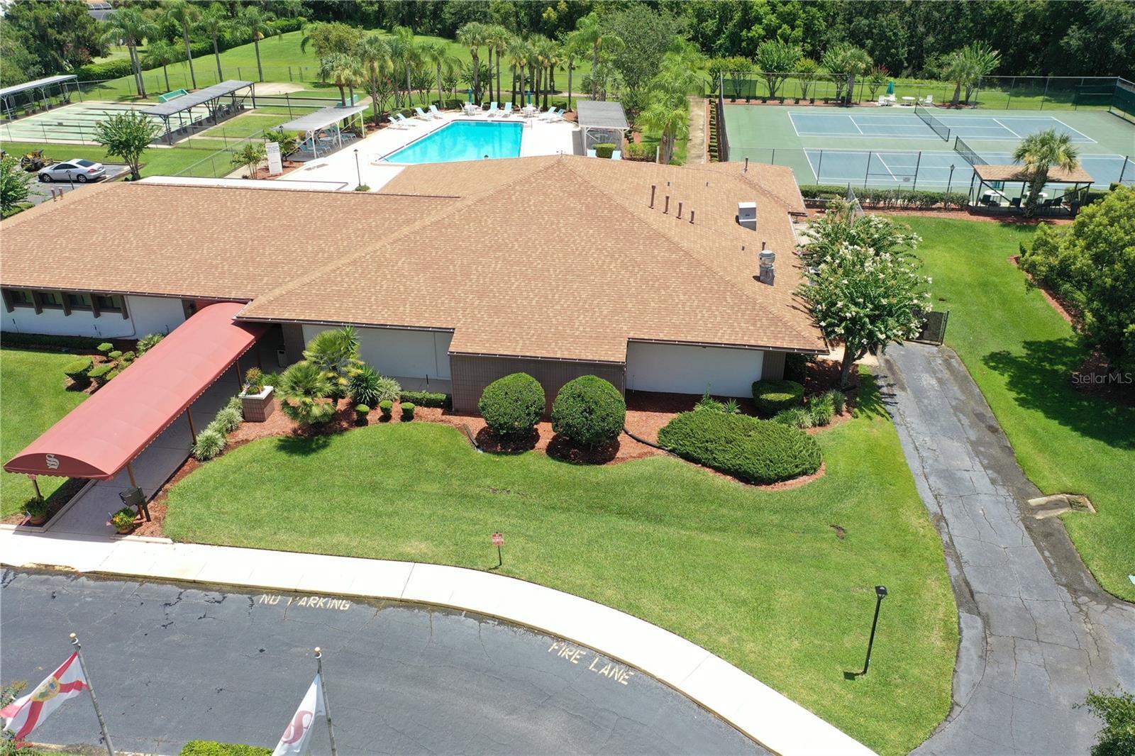 Listing photo id 38 for 11201 Scenic View Lane