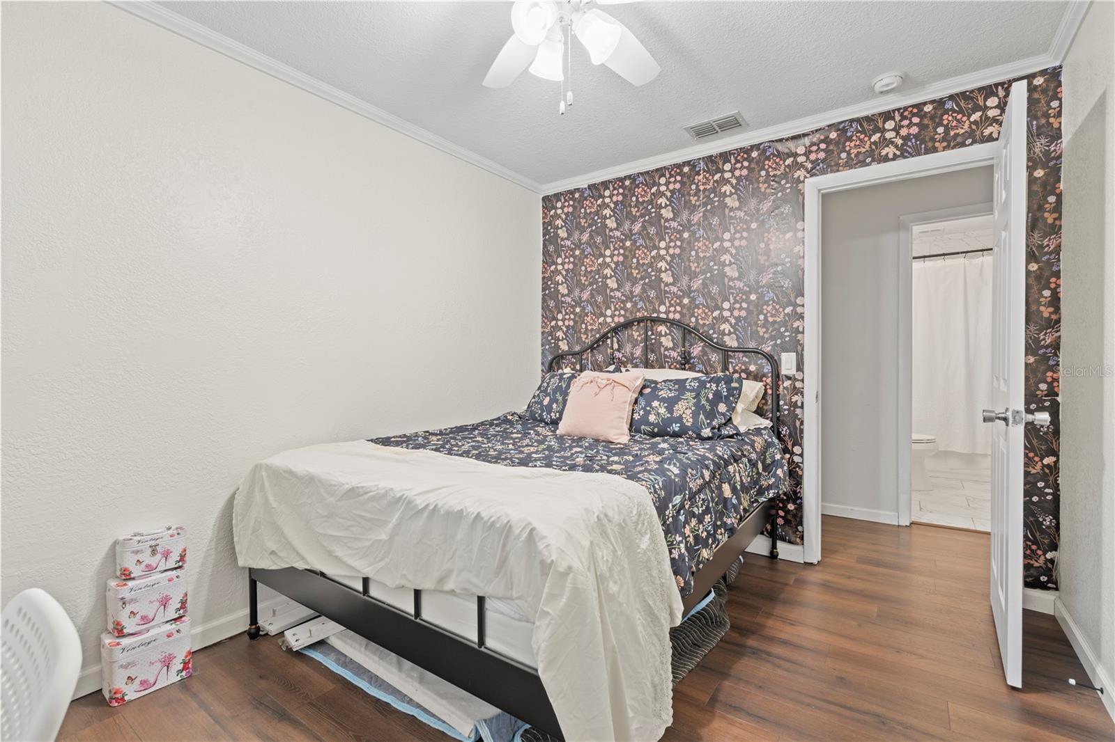 Image 13 of 34 For 805 20th Street