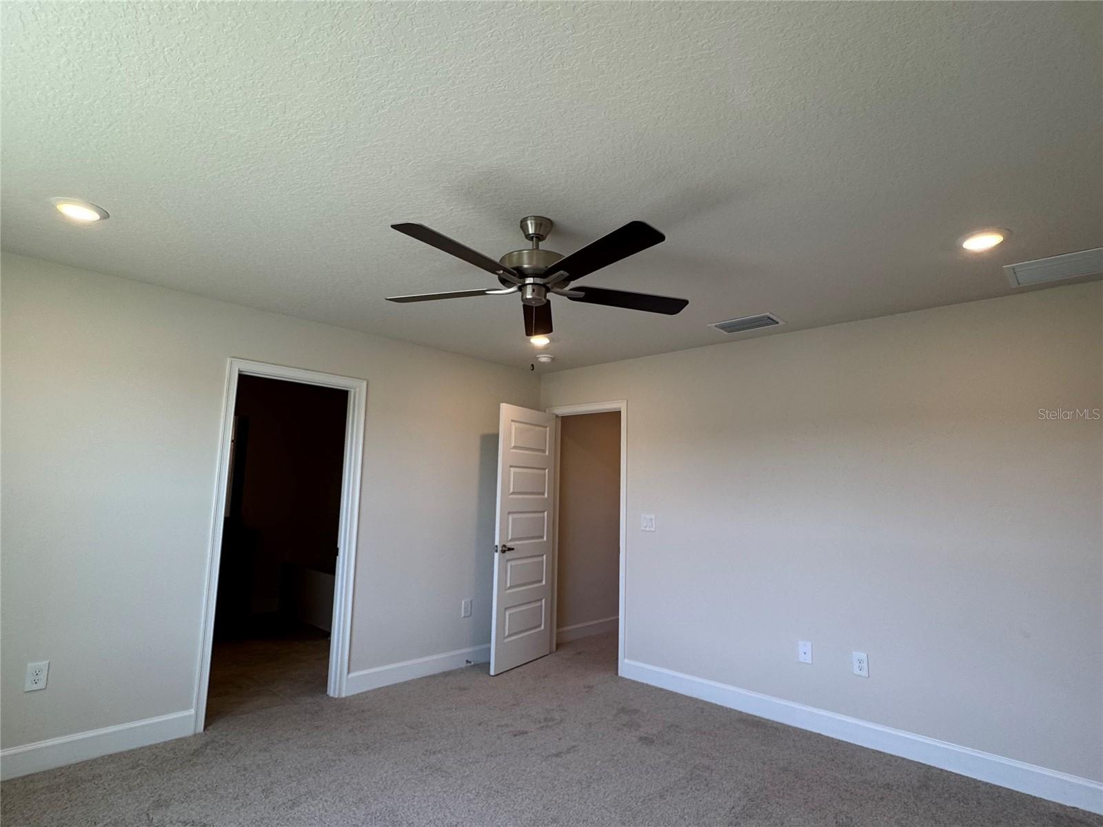 Image 34 of 54 For 4113 Sagefield Drive