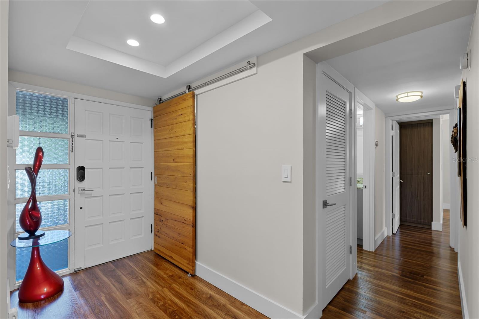 Image 14 of 51 For 100 Interlachen Avenue 204d