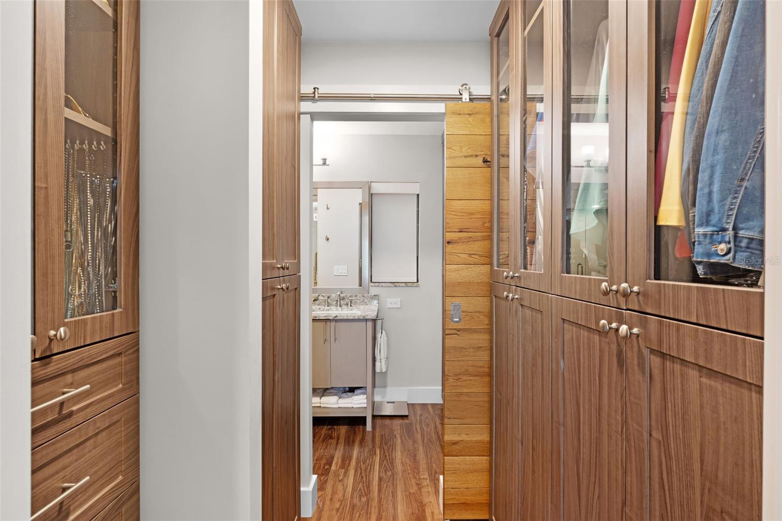 Image 35 of 51 For 100 Interlachen Avenue 204d