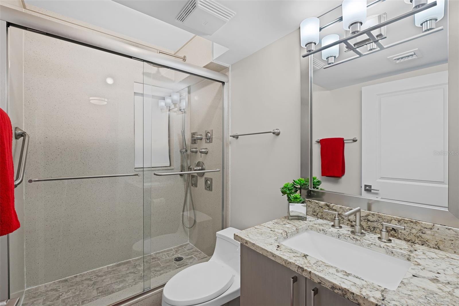 Image 41 of 51 For 100 Interlachen Avenue 204d