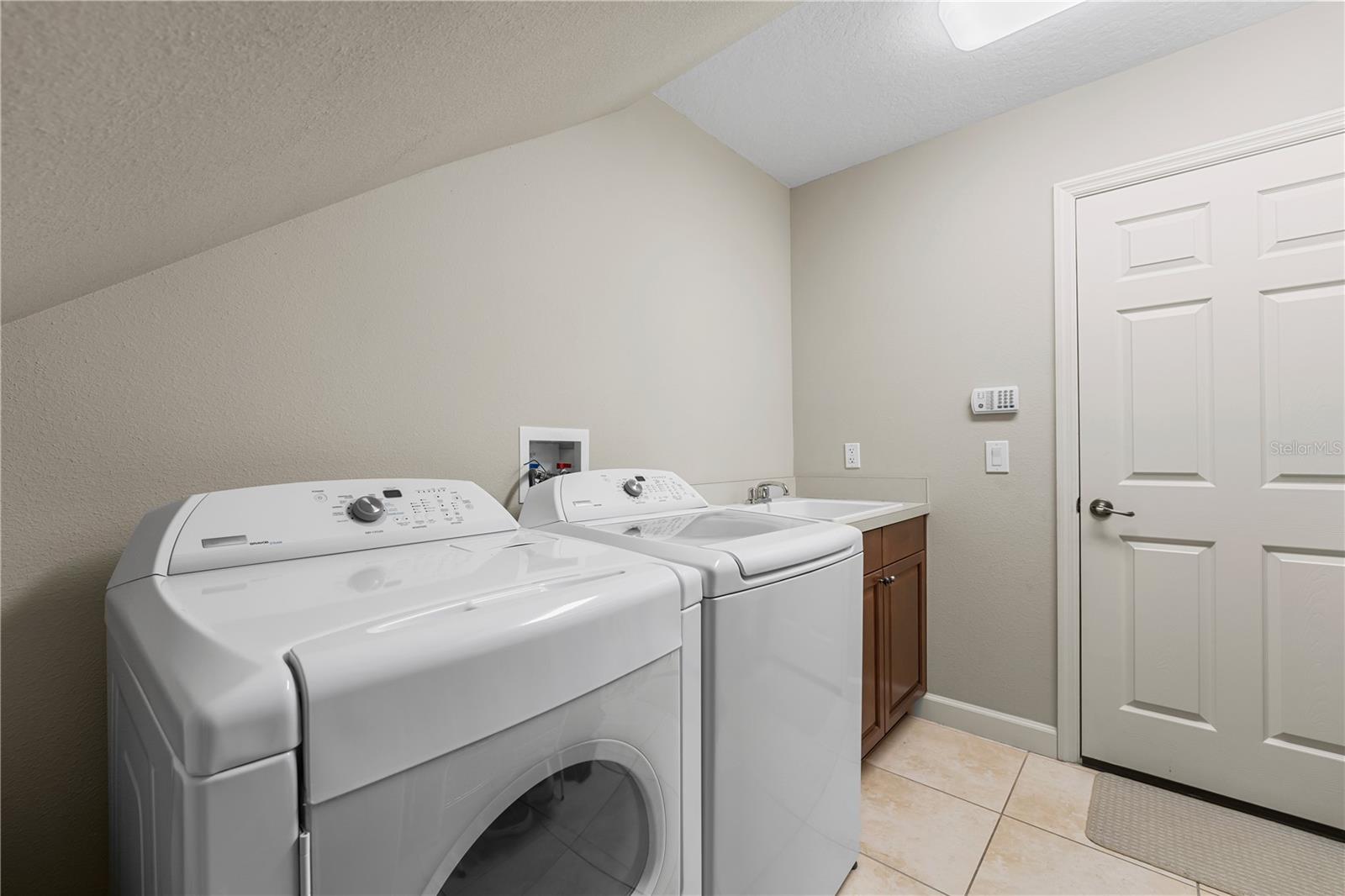 Image 40 of 63 For 344 Chadwick Drive