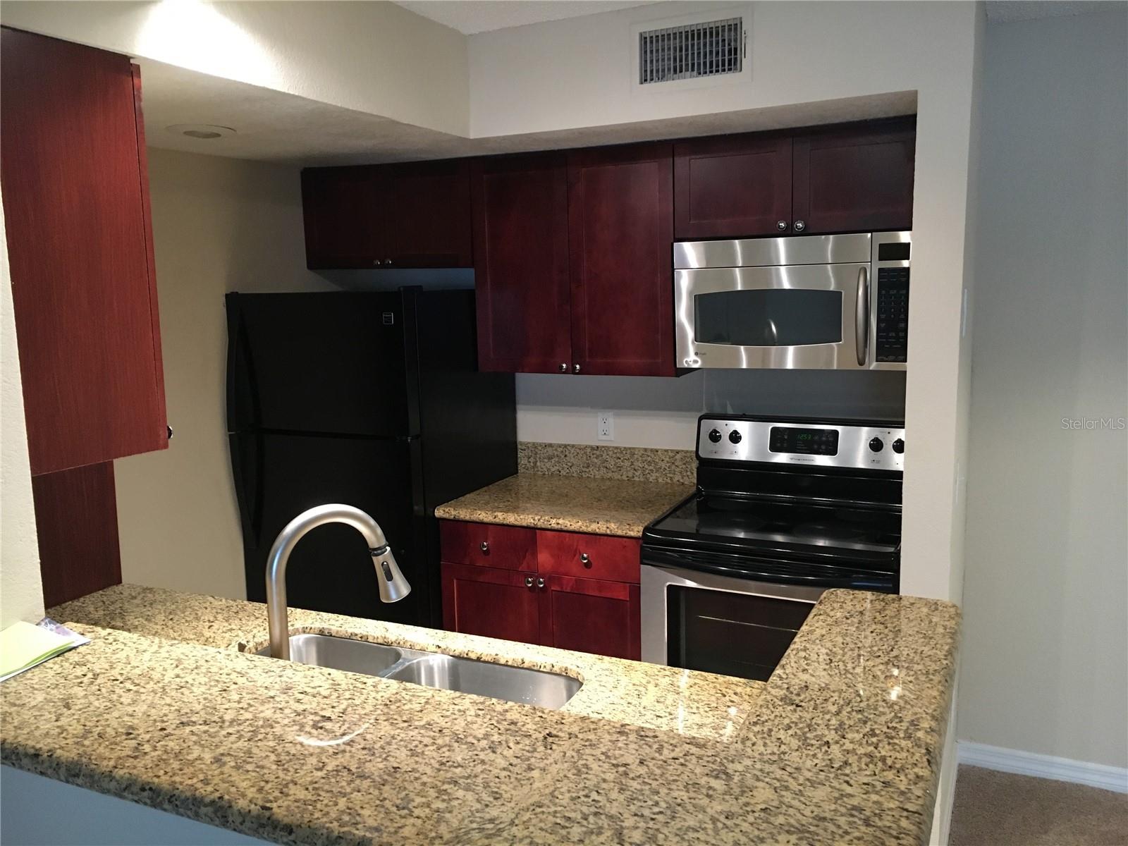 Image 4 of 17 For 5120 Conroy Road 516