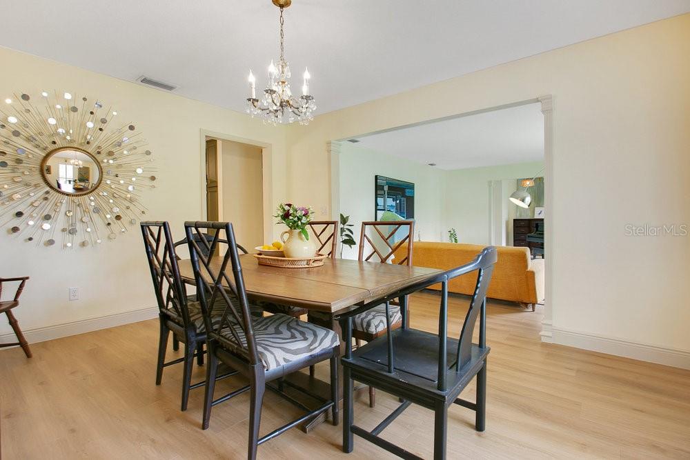 Image 4 of 38 For 5867 Cove Drive
