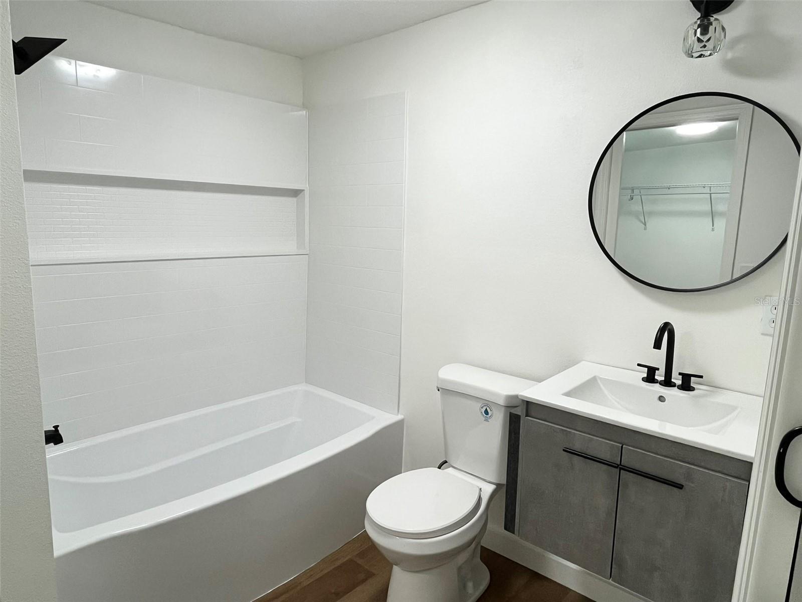 Image 11 of 16 For 1521 Nieuport Lane
