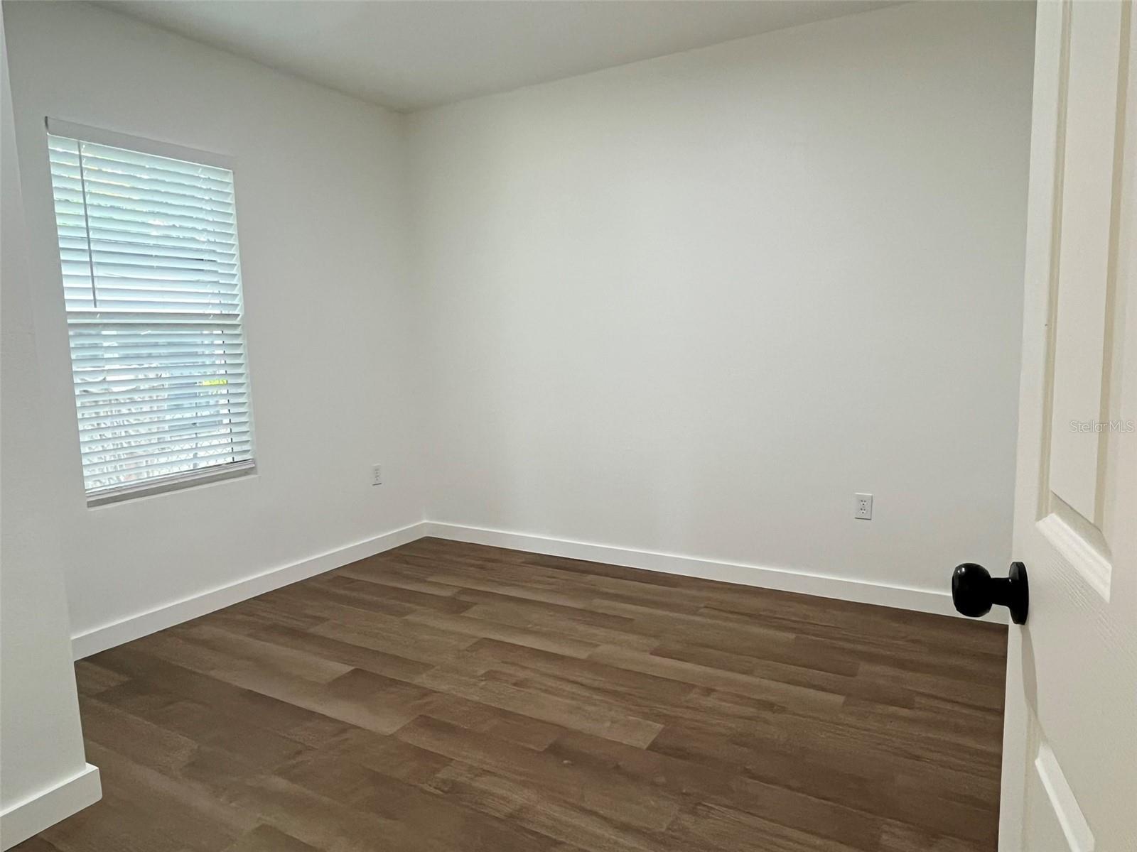 Image 8 of 16 For 1521 Nieuport Lane