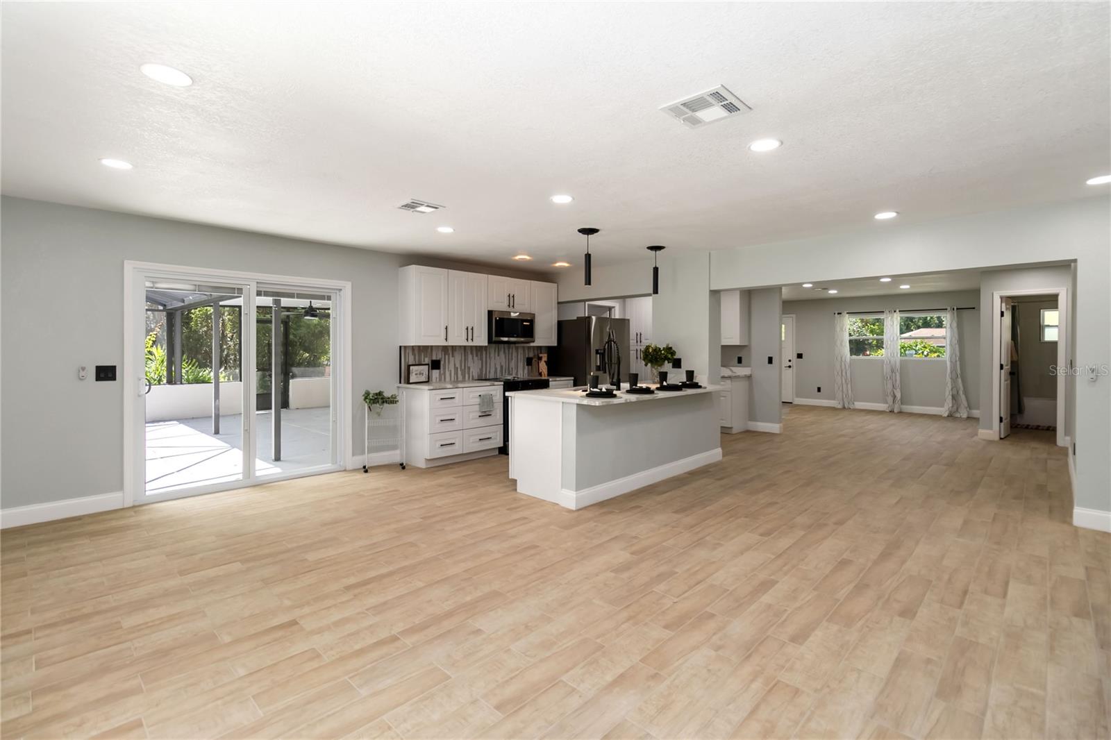 Image 14 of 56 For 2065 La Valley Ln