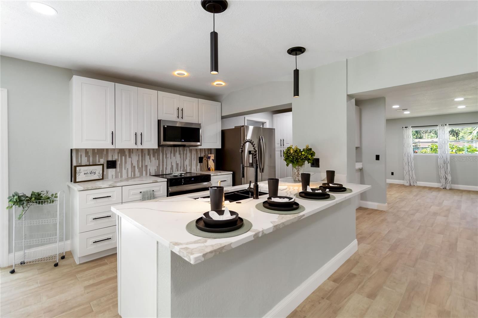 Image 17 of 56 For 2065 La Valley Ln
