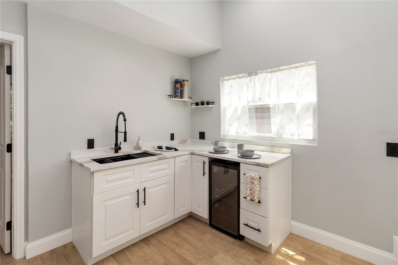 Image 21 of 56 For 2065 La Valley Ln