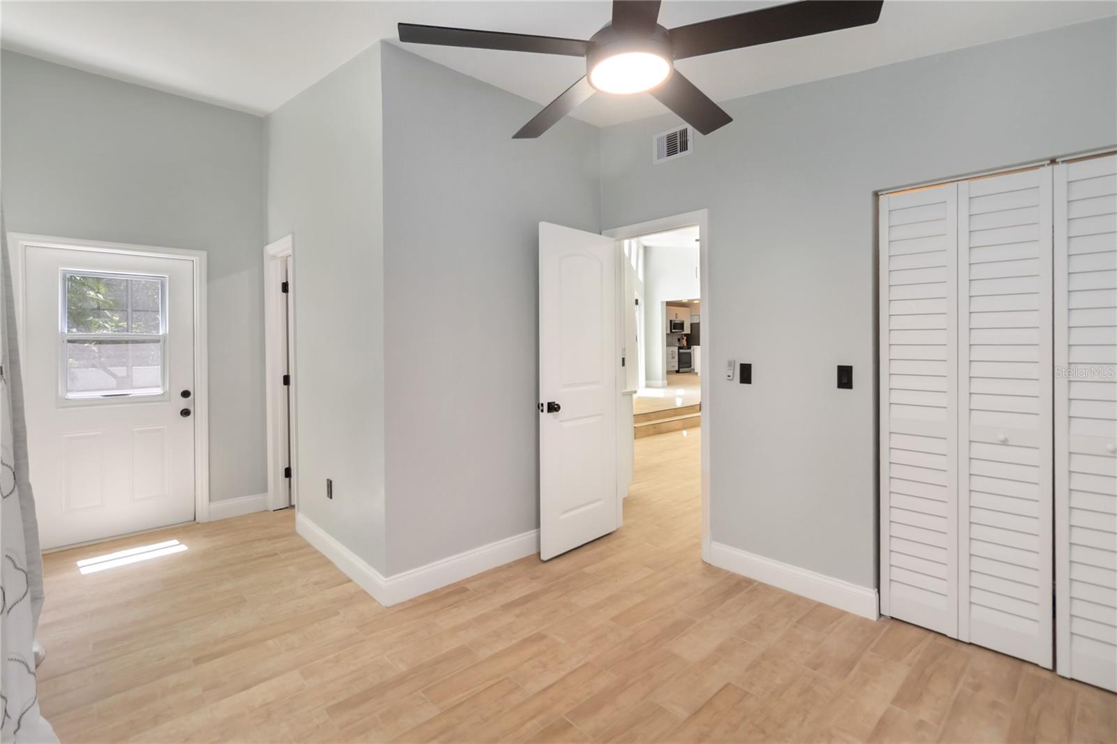 Image 23 of 56 For 2065 La Valley Ln