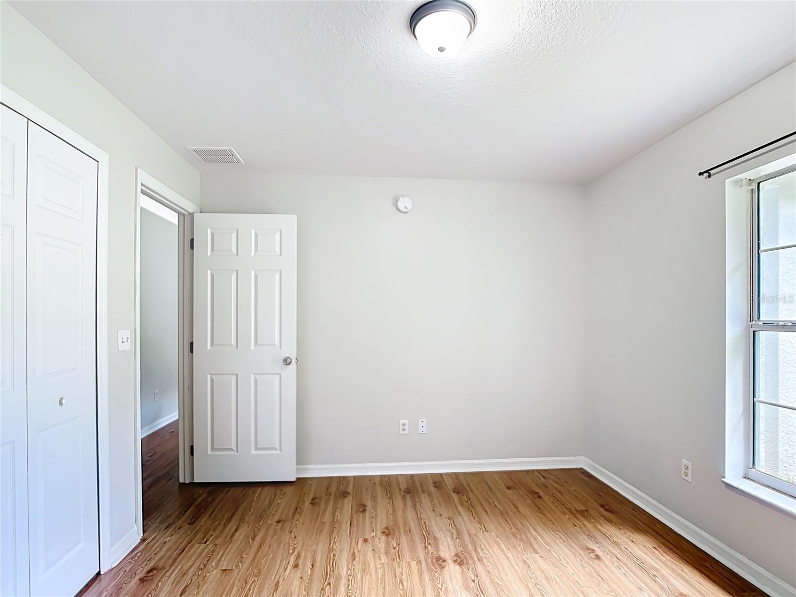 Image 8 of 15 For 14939 46th Circle
