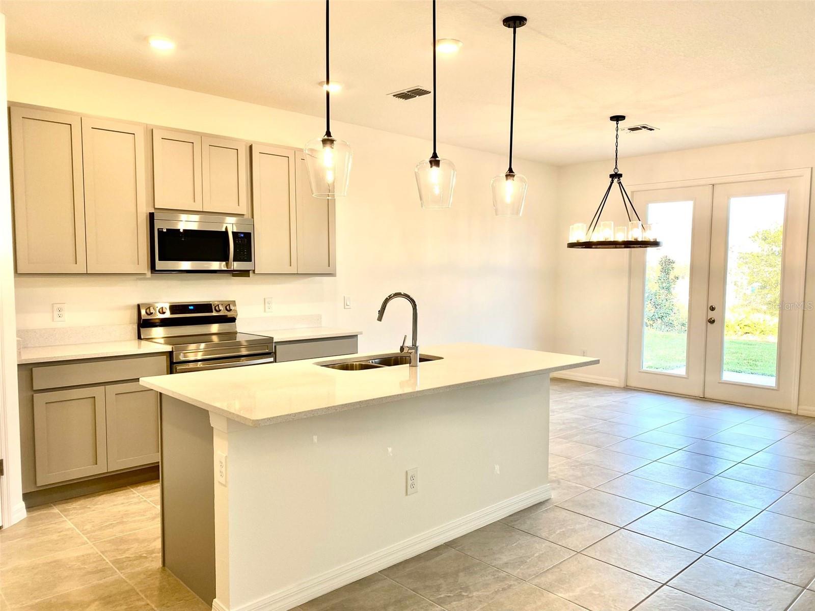 Image 4 of 30 For 2190 Derwent Drive