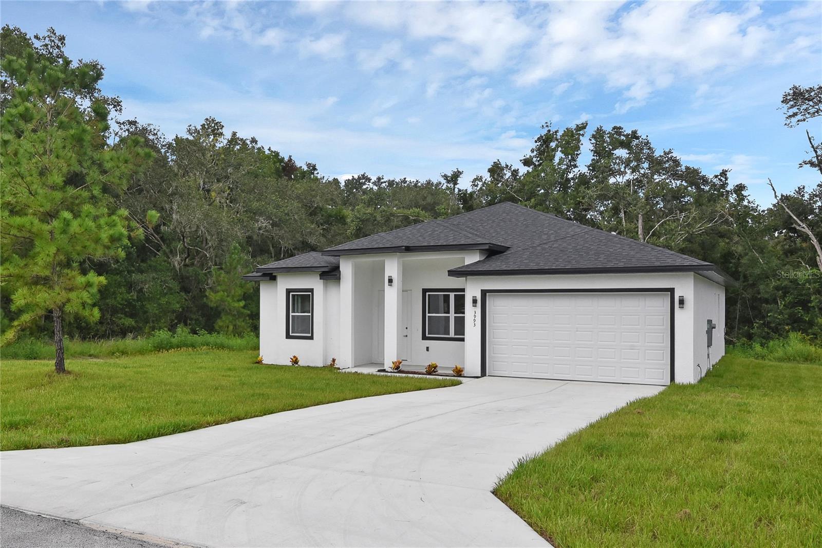 Image 18 of 48 For 20563 Rainbow Lakes Boulevard