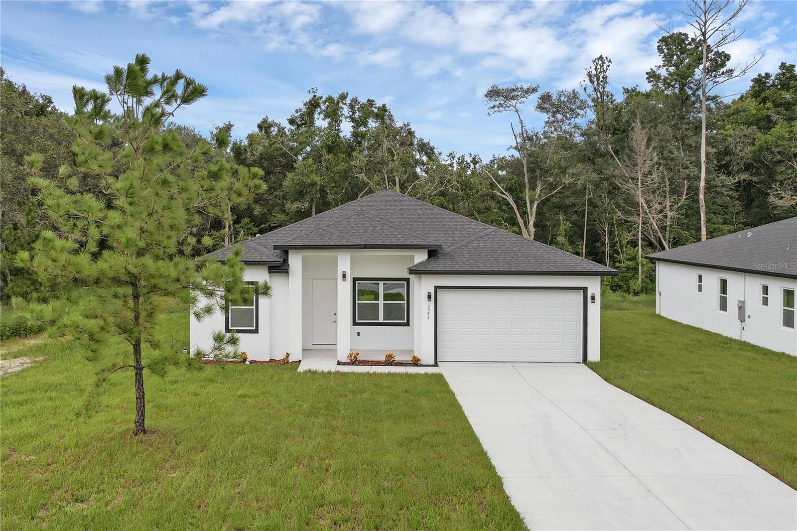 Image 19 of 48 For 20563 Rainbow Lakes Boulevard
