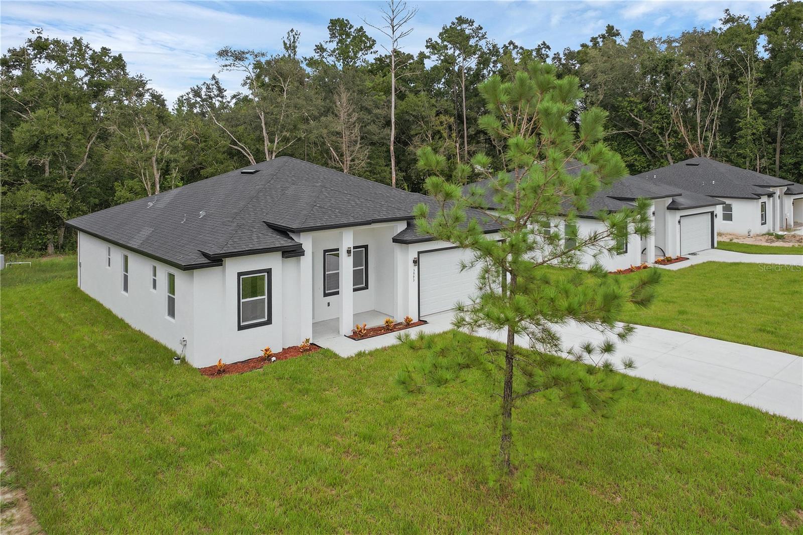 Image 21 of 48 For 20563 Rainbow Lakes Boulevard