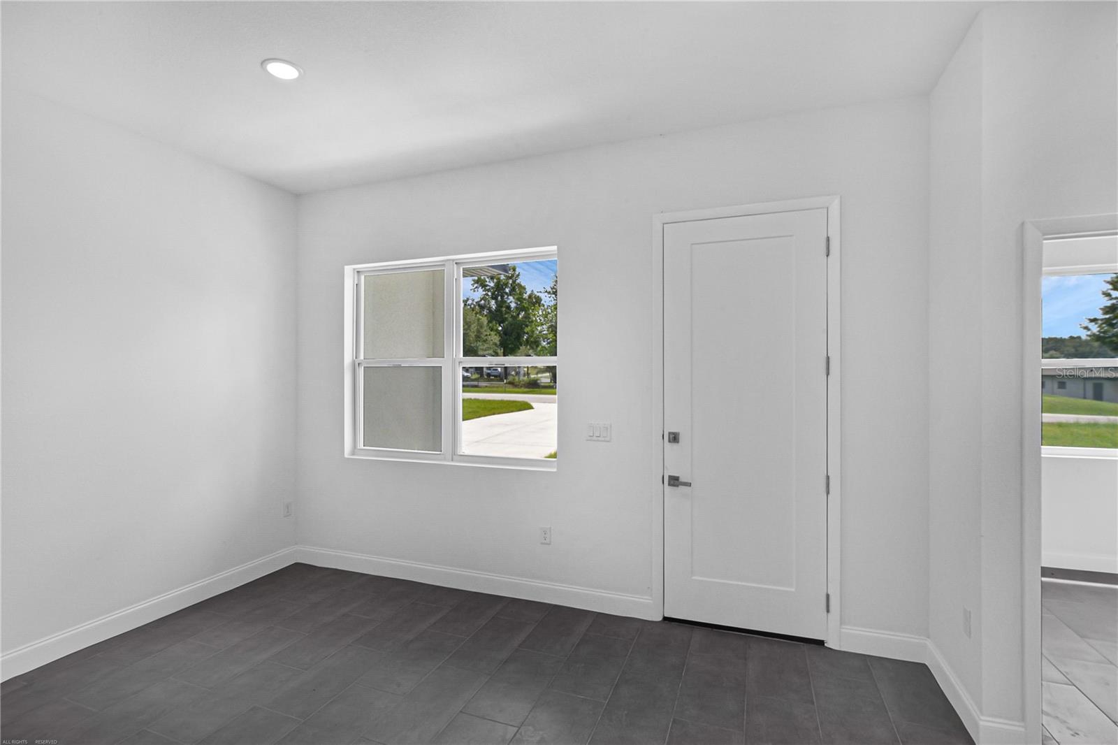 Image 23 of 48 For 20563 Rainbow Lakes Boulevard