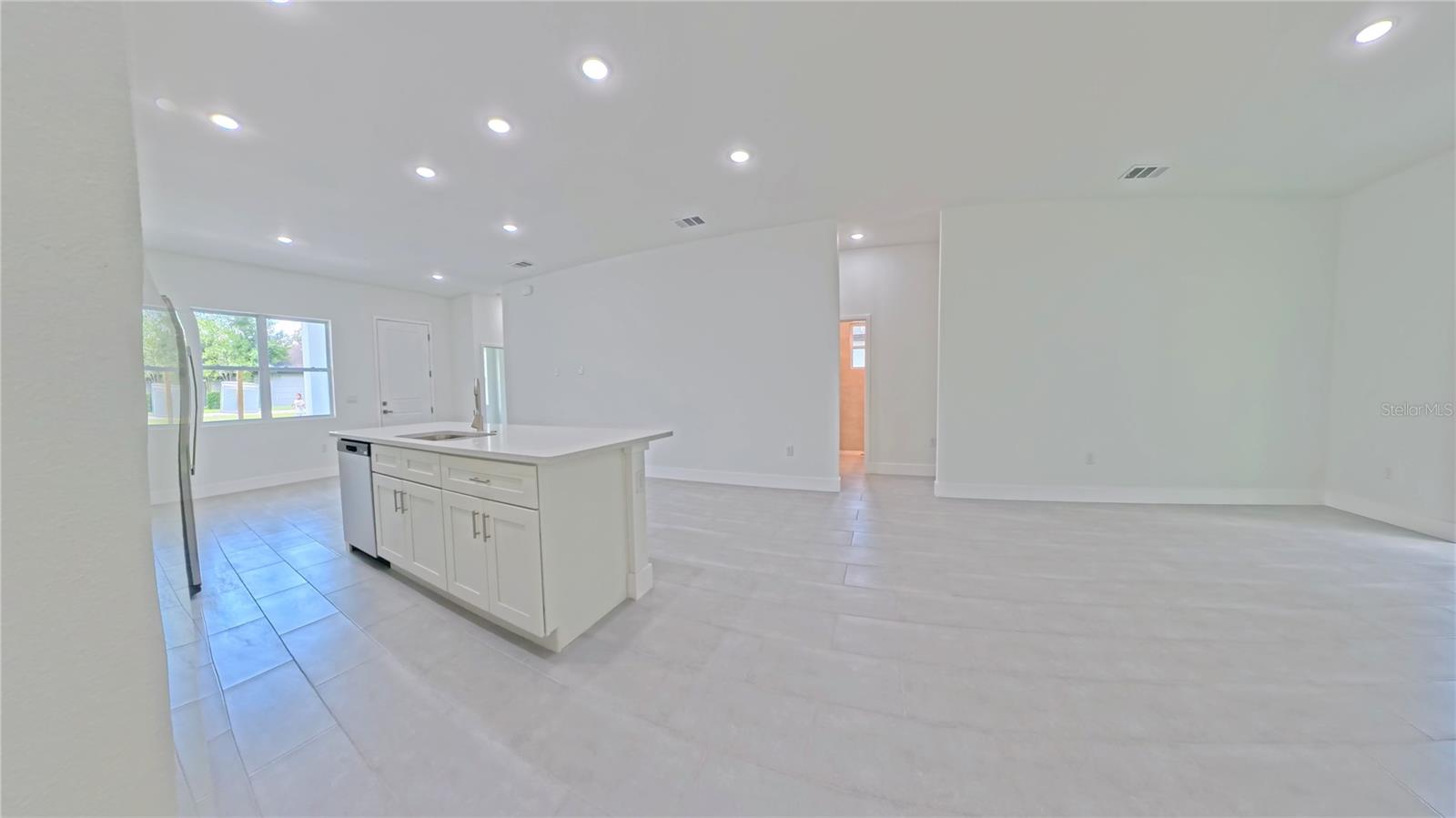 Image 5 of 17 For 20563 Rainbow Lakes Boulevard