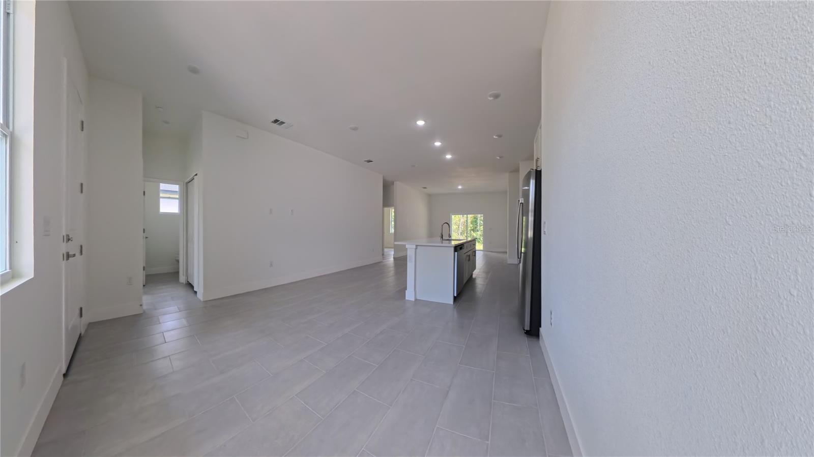 Image 6 of 17 For 20563 Rainbow Lakes Boulevard