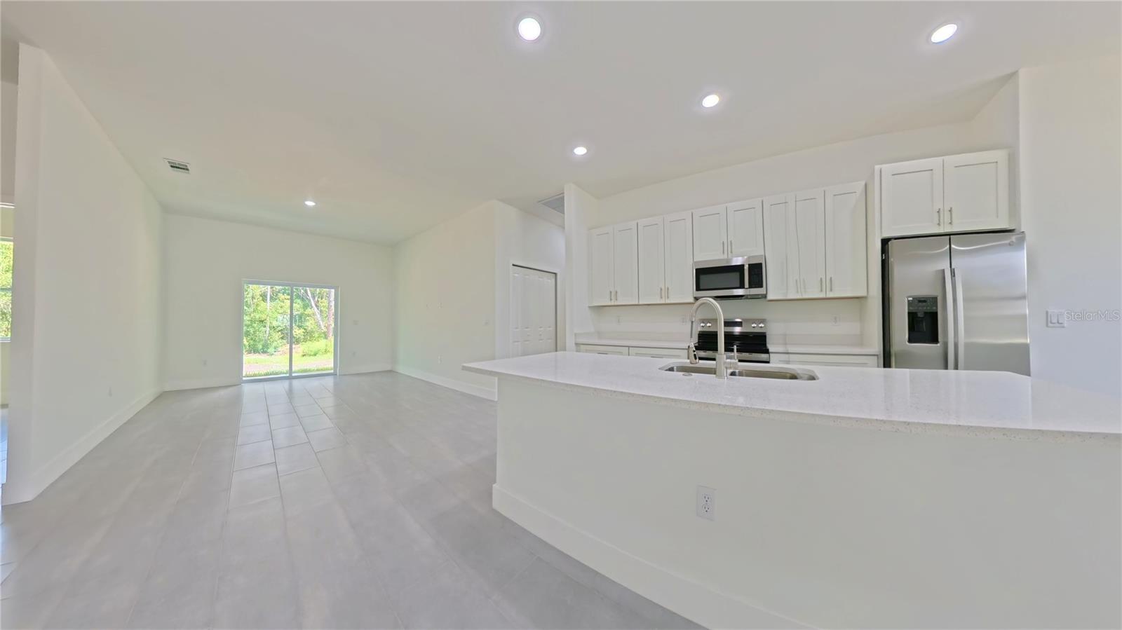 Image 7 of 17 For 20563 Rainbow Lakes Boulevard