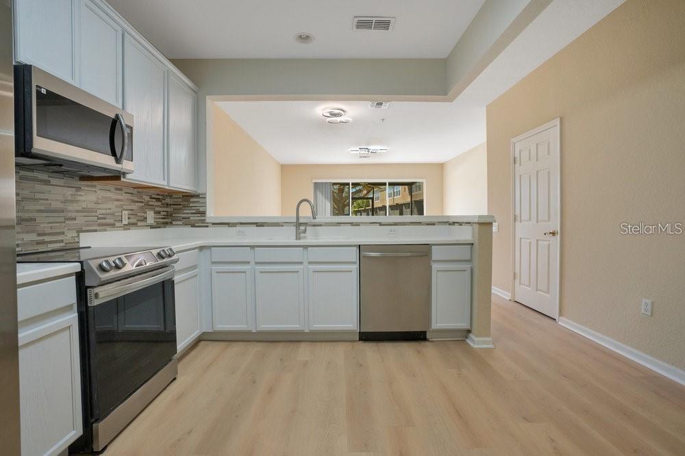 Image 17 of 44 For 3393 Shallot Drive 104