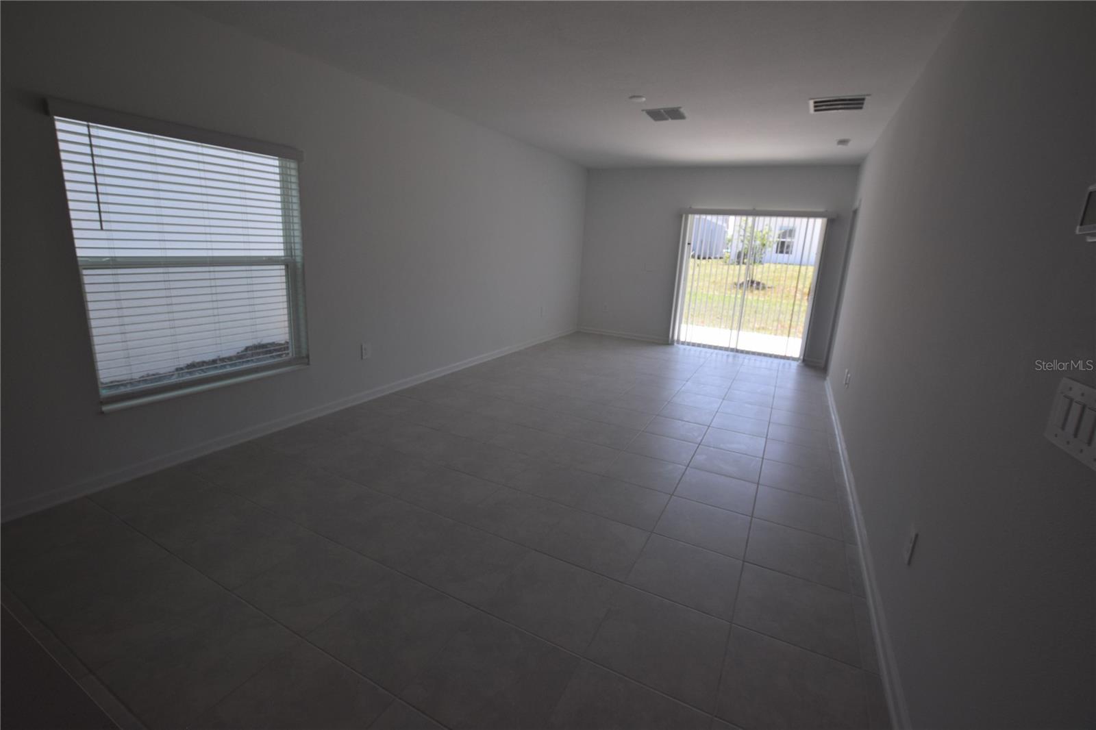 Image 11 of 30 For 2839 Armstrong Avenue