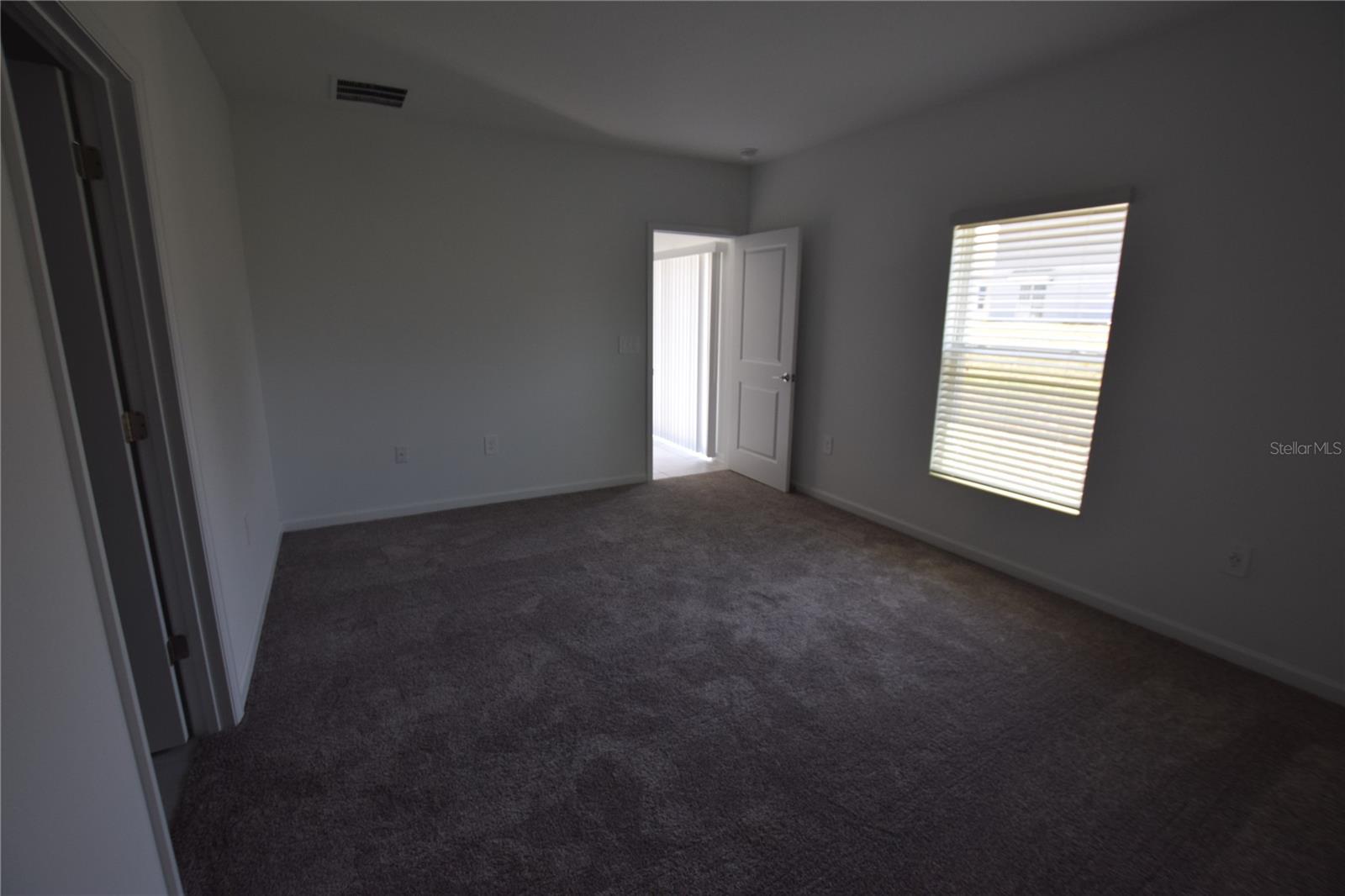 Image 17 of 30 For 2839 Armstrong Avenue