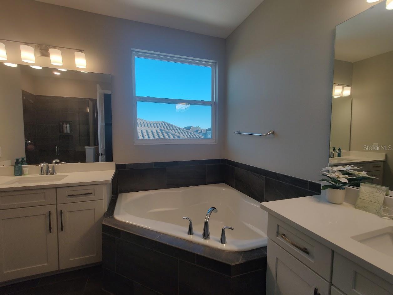 Image 39 of 49 For 8252 Ludington Circle