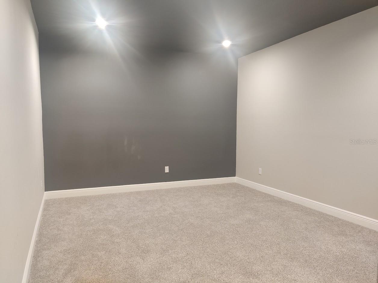 Image 5 of 49 For 8252 Ludington Circle