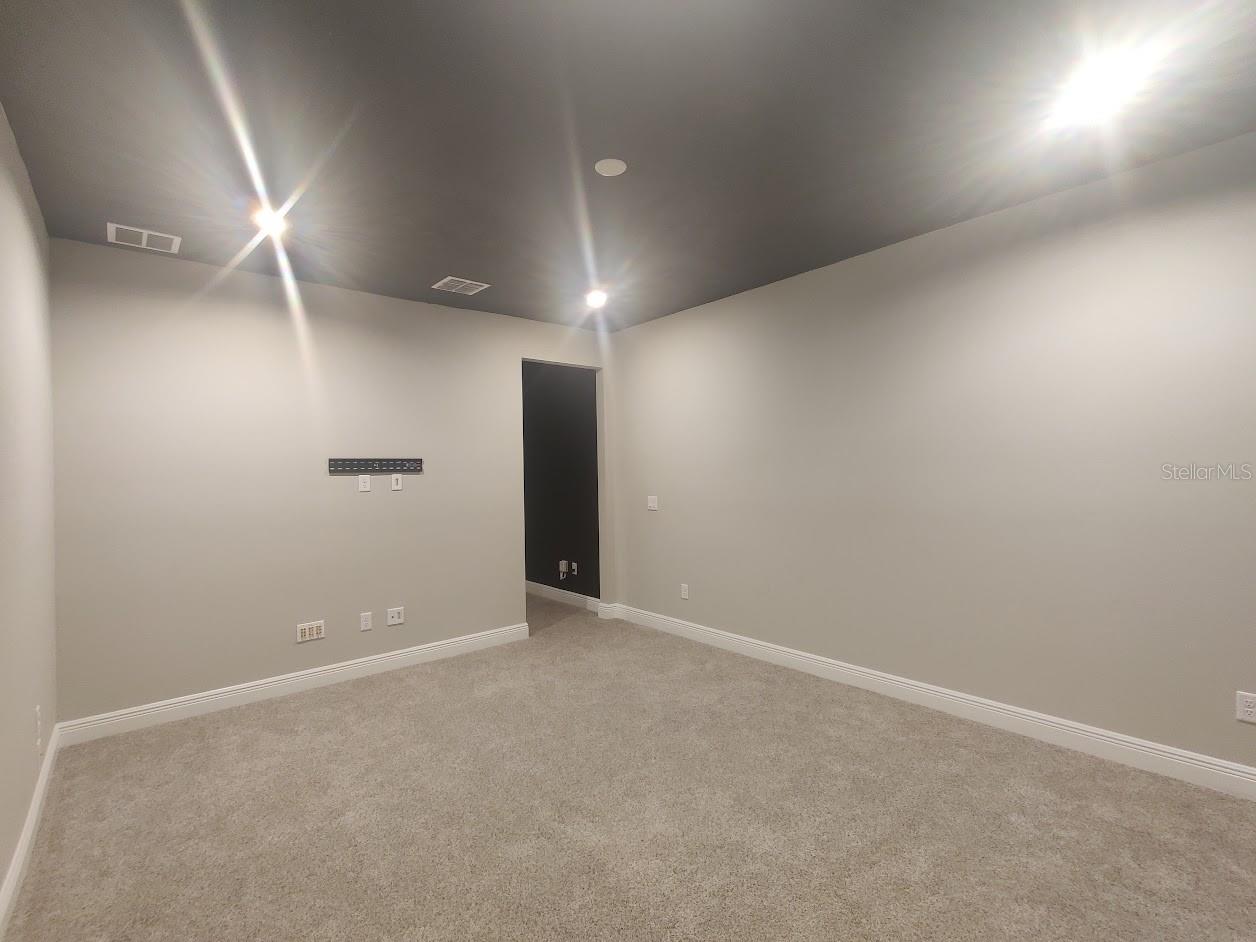 Image 6 of 49 For 8252 Ludington Circle