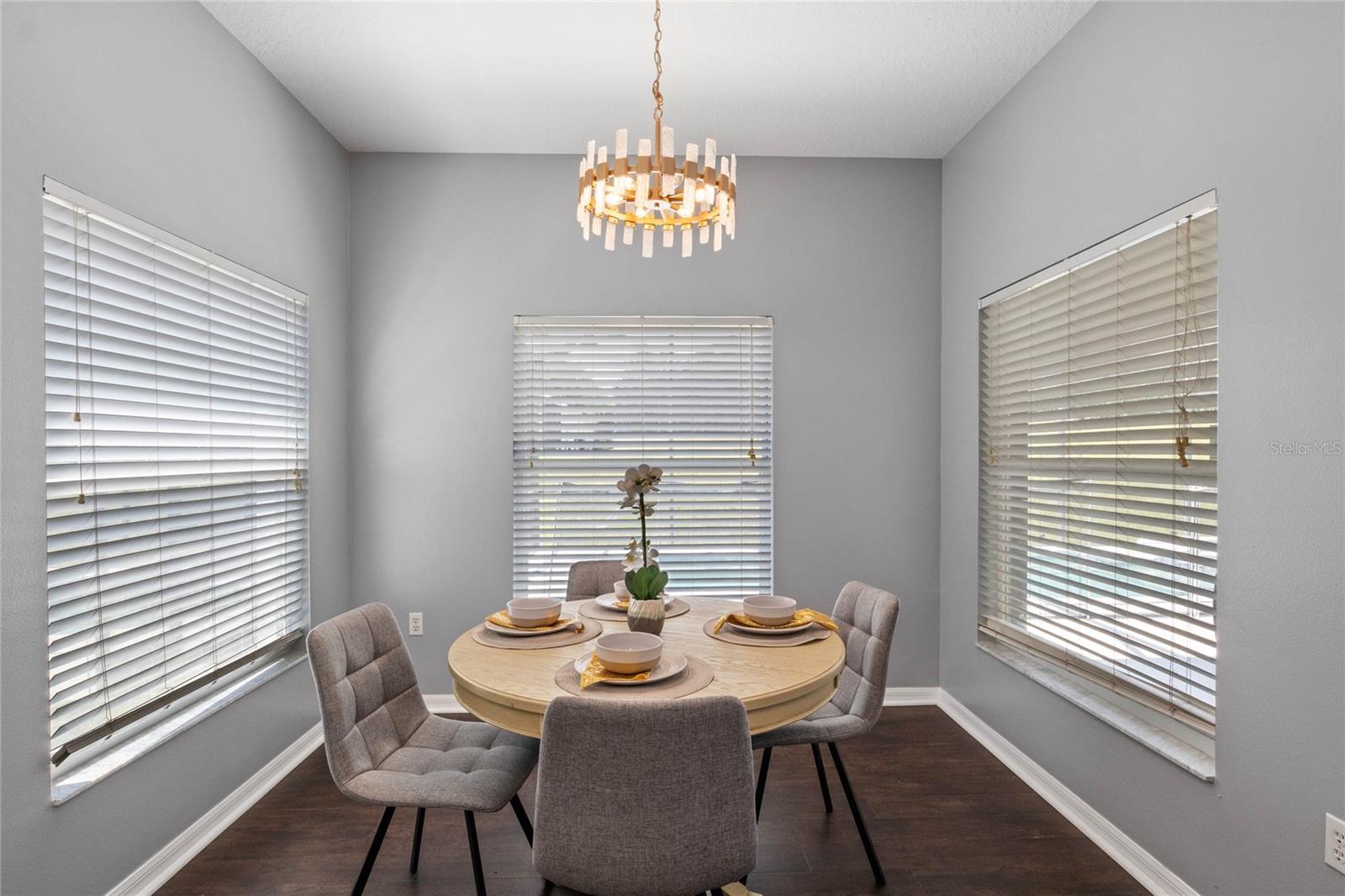 Image 18 of 23 For 817 Highgate Park Boulevard