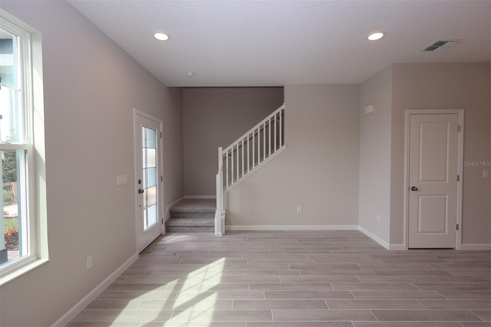 Image 22 of 52 For 9380 Bolshoi Alley