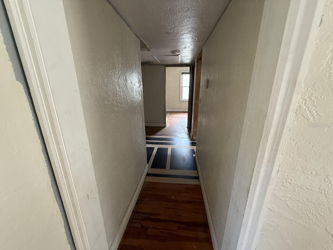 Image 11 of 13 For 239 Seneca Boulevard