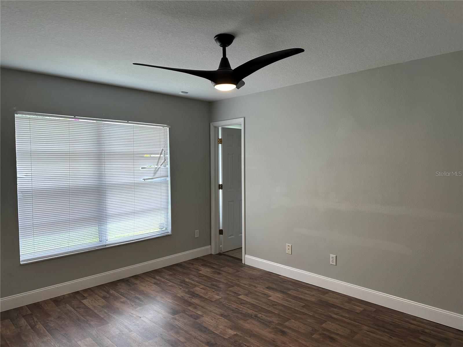Image 11 of 16 For 9923 Dean Acre Drive