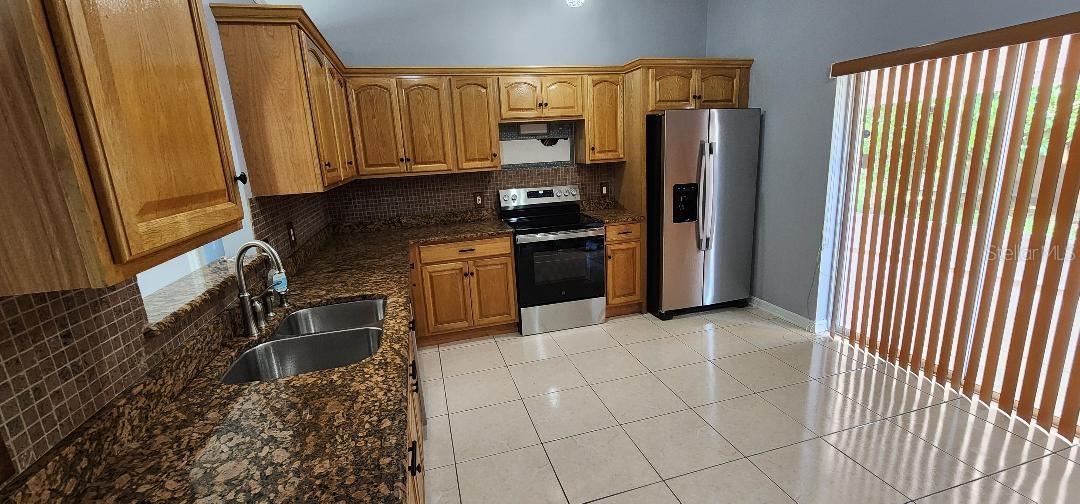 Image 22 of 26 For 458 Cadenza Drive