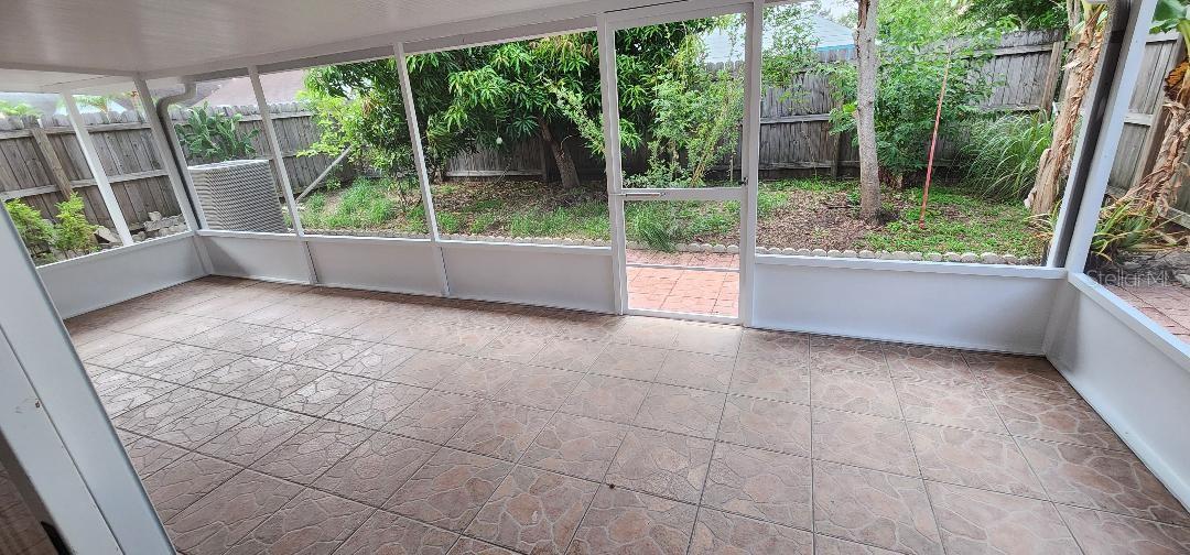 Image 6 of 26 For 458 Cadenza Drive
