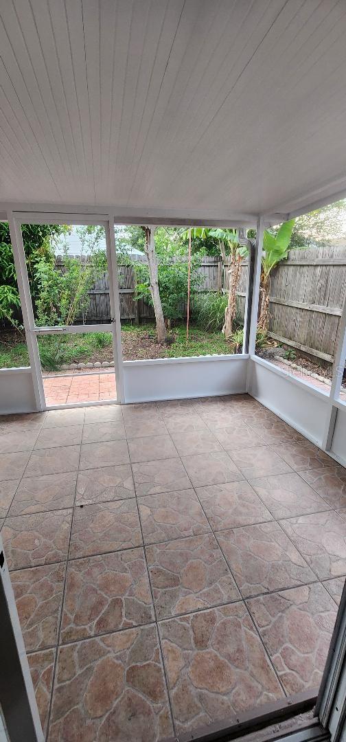 Image 7 of 26 For 458 Cadenza Drive