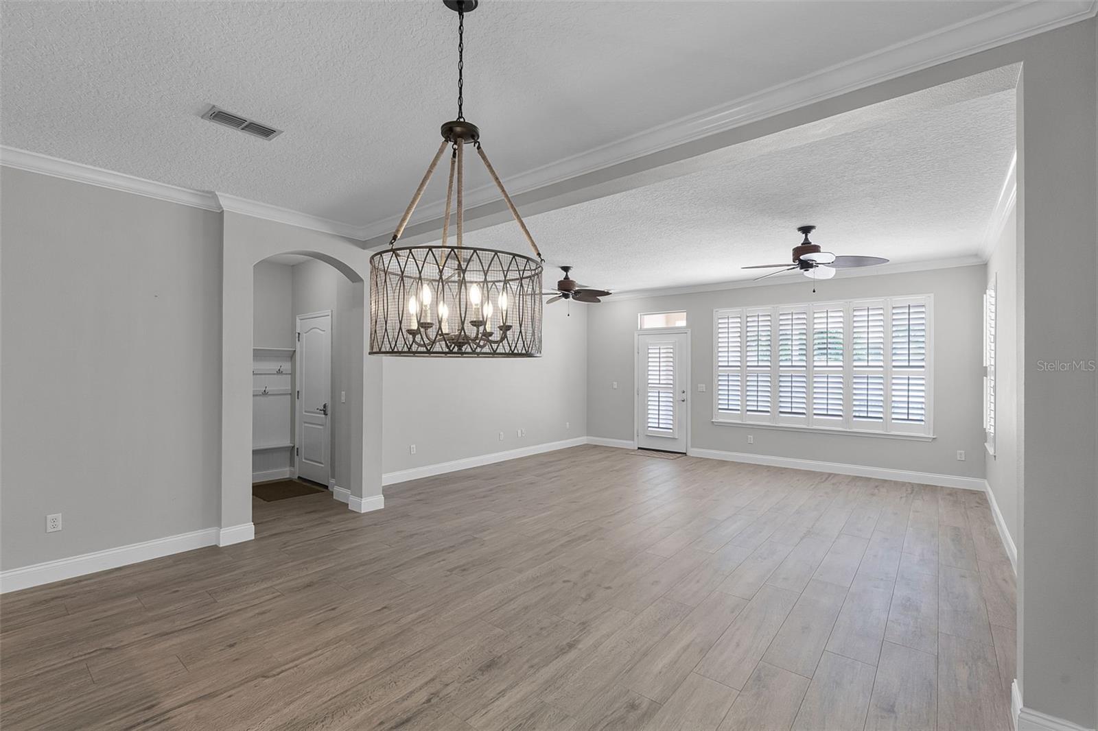 Image 13 of 70 For 12524 Aldershot Lane